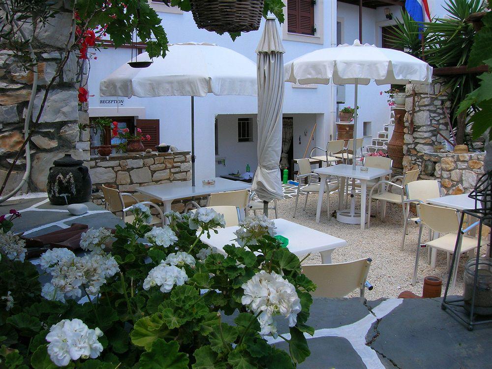 Sunset Studios And Apartments For Adults Over 21 Only Naousa  Bagian luar foto
