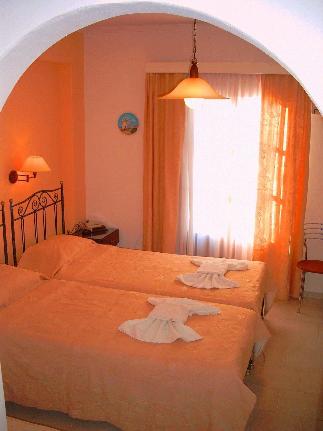 Sunset Studios And Apartments For Adults Over 21 Only Naousa  Bagian luar foto