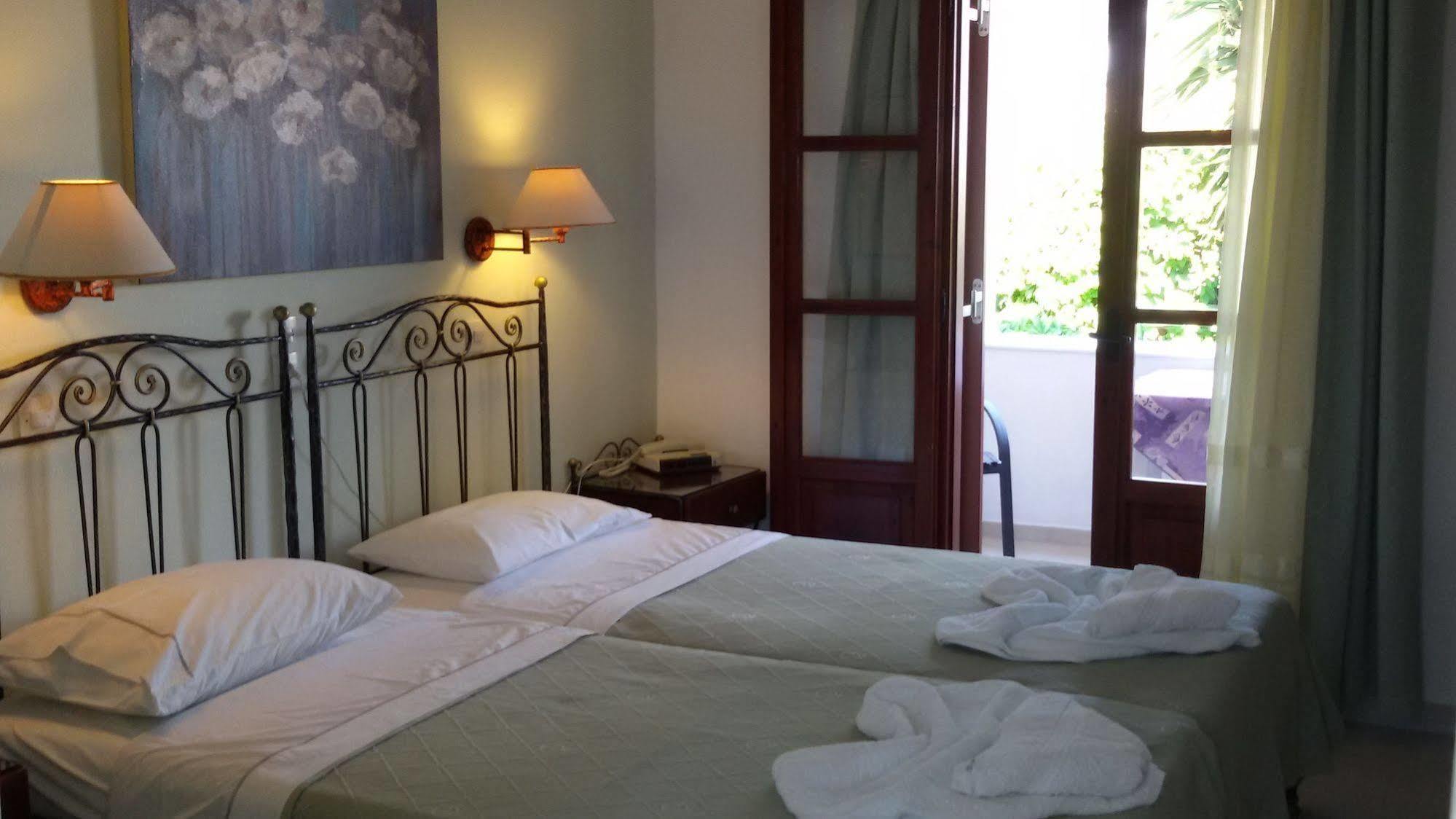 Sunset Studios And Apartments For Adults Over 21 Only Naousa  Bagian luar foto